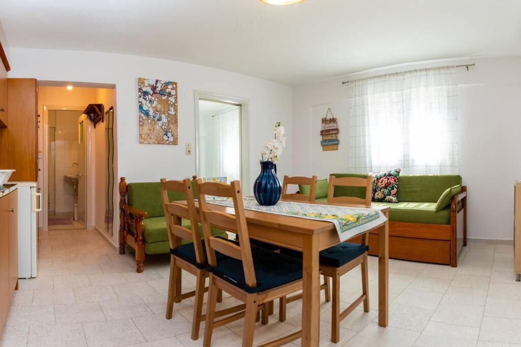 Central Little Home Kalambaka Eksteriør billede